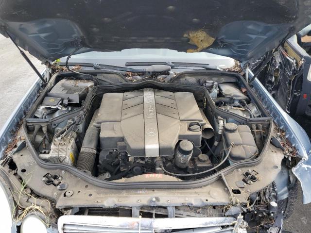 WDBUF65J64A548619 - 2004 MERCEDES-BENZ C CLASS 320 GRAY photo 11