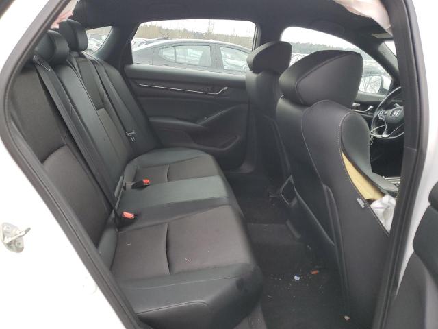 1HGCV1F35JA172611 - 2018 HONDA ACCORD SPORT WHITE photo 10