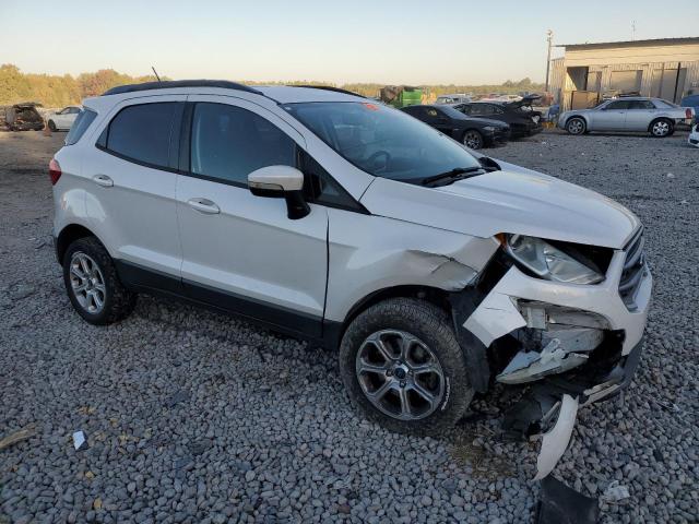 MAJ6P1UL4JC162767 - 2018 FORD ECOSPORT SE WHITE photo 4