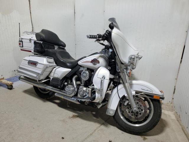 1HD1FC4107Y618081 - 2007 HARLEY-DAVIDSON FLHTCUI WHITE photo 1