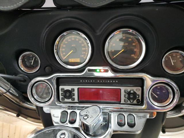 1HD1FC4107Y618081 - 2007 HARLEY-DAVIDSON FLHTCUI 白色 照片 8