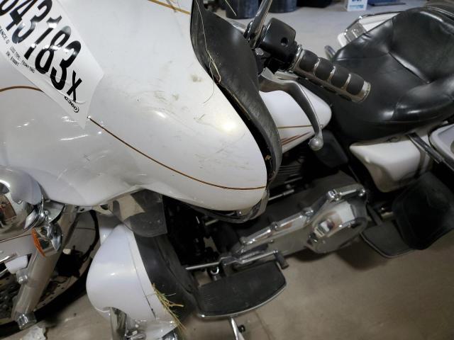 1HD1FC4107Y618081 - 2007 HARLEY-DAVIDSON FLHTCUI 白色 照片 9