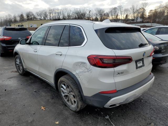 5UXCR6C01L9B78292 - 2020 BMW X5 XDRIVE40I WHITE photo 2