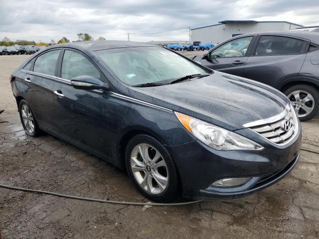 5NPEC4AC7DH695678 - 2013 HYUNDAI SONATA SE BLUE photo 4