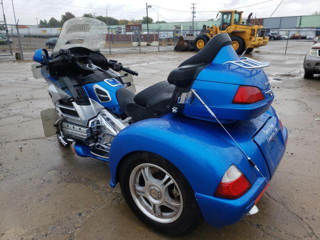 JH2SC68G7DK100697 - 2013 HONDA GL1800 G BLUE photo 3