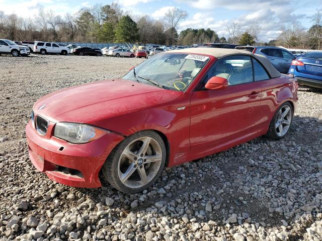 WBAUN7C57BVM24877 - 2011 BMW 135 I RED photo 1