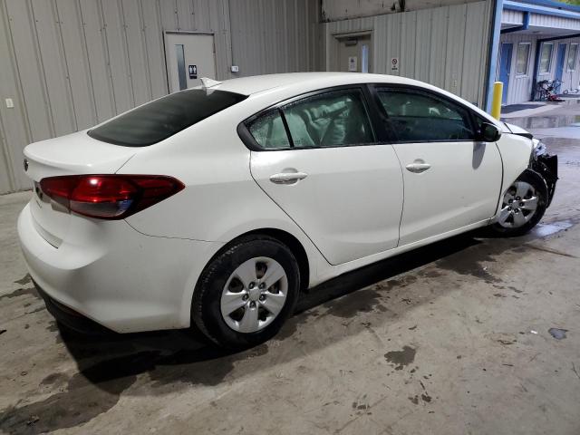 3KPFK4A76JE230173 - 2018 KIA FORTE LX WHITE photo 3