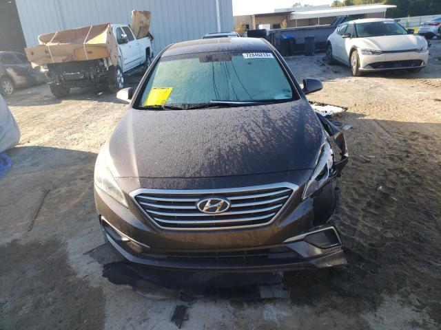 5NPE24AF6GH385507 - 2016 HYUNDAI SONATA SE BROWN photo 5