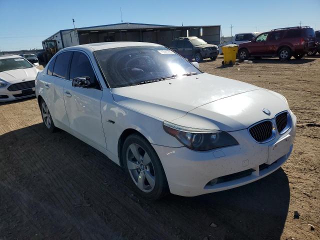 WBANF33567CW69862 - 2007 BMW 525 XI WHITE photo 4