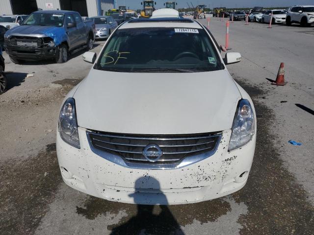 1N4AL2AP8AN420277 - 2010 NISSAN ALTIMA BASE WHITE photo 5