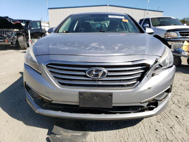 5NPE24AF0HH548797 - 2017 HYUNDAI SONATA SE SILVER photo 5