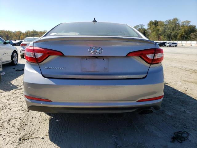 5NPE24AF0HH548797 - 2017 HYUNDAI SONATA SE SILVER photo 6