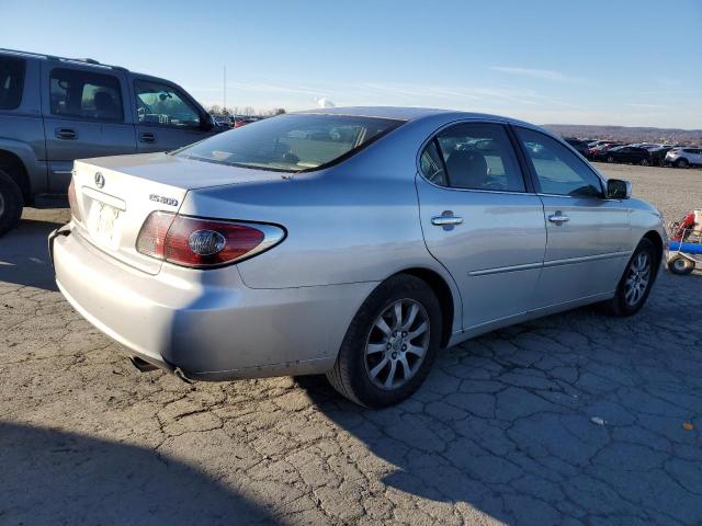 JTHBF30GX20045101 - 2002 LEXUS ES 300 SILVER photo 3