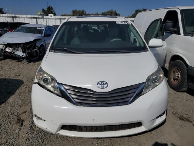 5TDYK3DC9DS384821 - 2013 TOYOTA SIENNA XLE WHITE photo 5