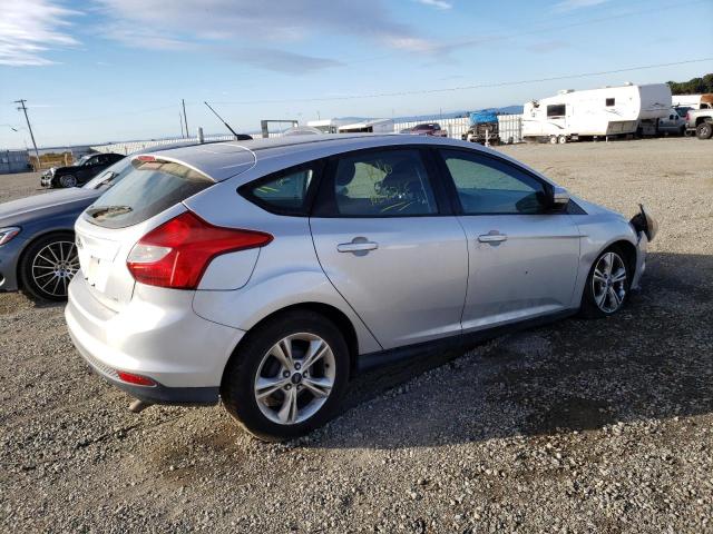 1FADP3K21EL326219 - 2014 FORD FOCUS SE SILVER photo 3