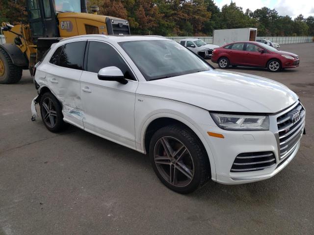 WA1A4AFY2J2161381 - 2018 AUDI SQ5 PREMIUM PLUS WHITE photo 4