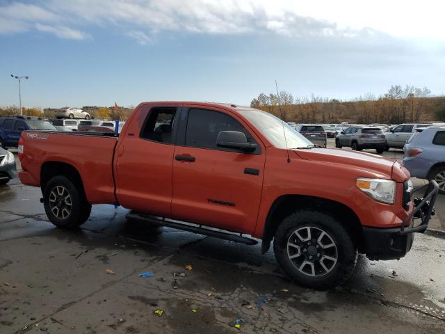 5TFUW5F17HX617671 - 2017 TOYOTA TUNDRA DOUBLE CAB SR/SR5 ORANGE photo 4