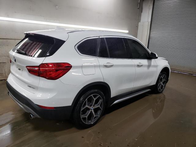 WBXHU7C3XJ5L09410 - 2018 BMW X1 SDRIVE28I WHITE photo 3