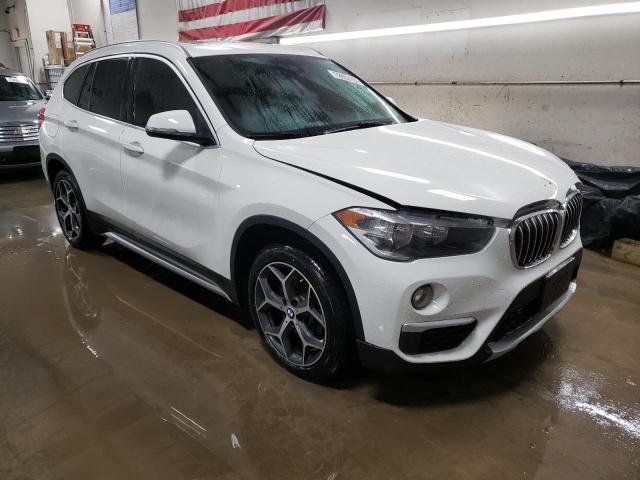 WBXHU7C3XJ5L09410 - 2018 BMW X1 SDRIVE28I WHITE photo 4