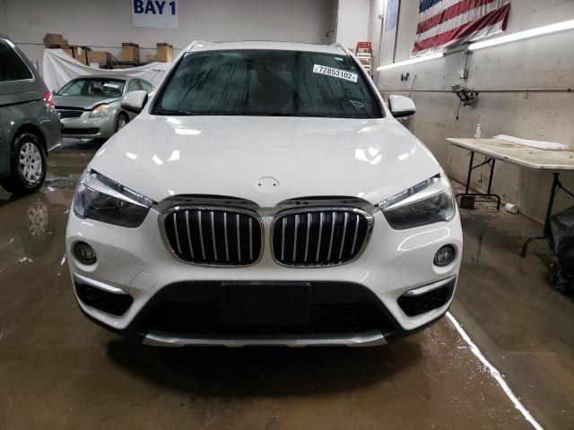 WBXHU7C3XJ5L09410 - 2018 BMW X1 SDRIVE28I WHITE photo 5