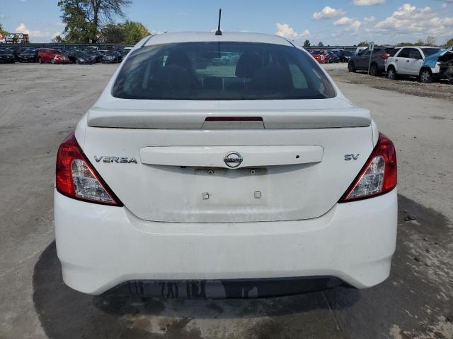 3N1CN7AP4KL868482 - 2019 NISSAN VERSA S WHITE photo 6