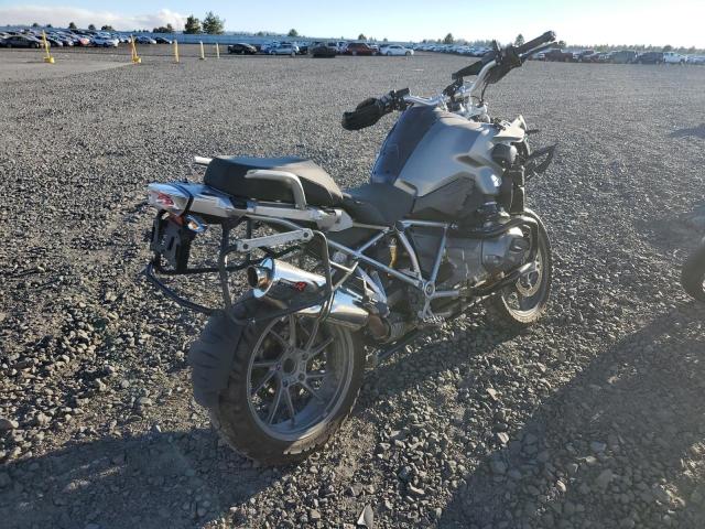 WB10A1101HZ671389 - 2017 BMW R1200 GS SILVER photo 4