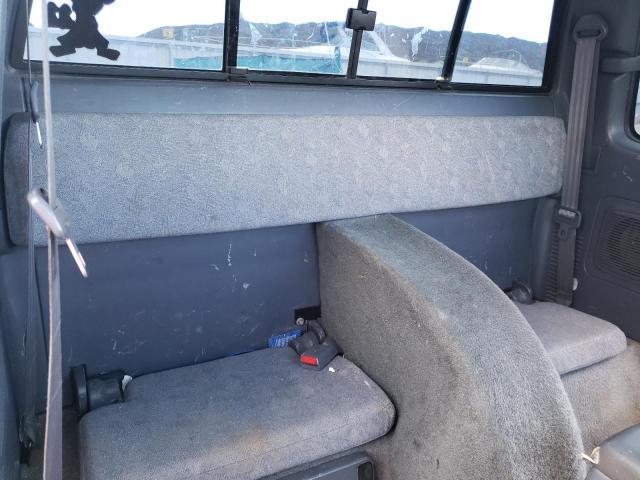 5TESN92N6YZ701371 - 2000 TOYOTA TACOMA XTRACAB PRERUNNER ვერცხლისფერი ფოტო 10