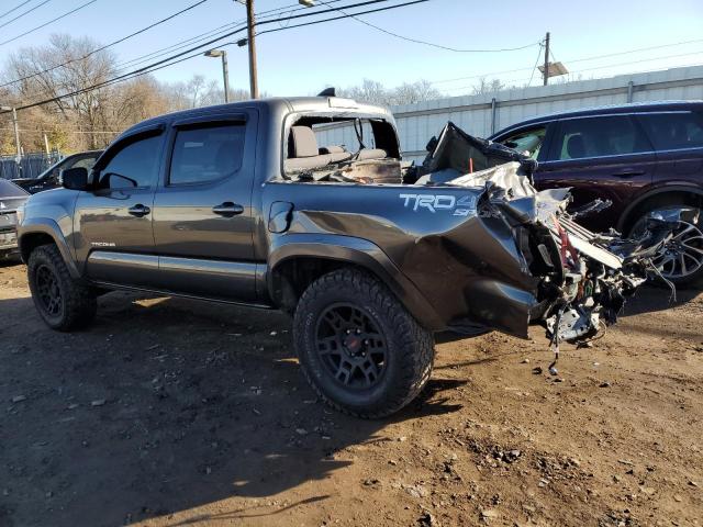 3TMCZ5ANXJM155762 - 2018 TOYOTA TACOMA DOUBLE CAB GRAY photo 2