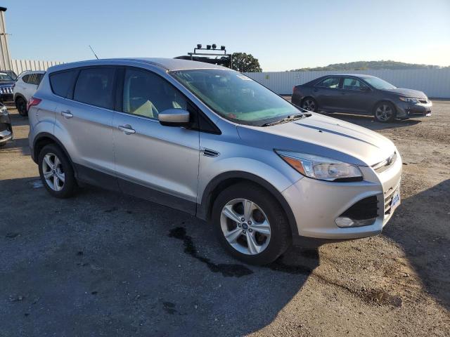 1FMCU9GX8GUB25898 - 2016 FORD ESCAPE SE SILVER photo 4