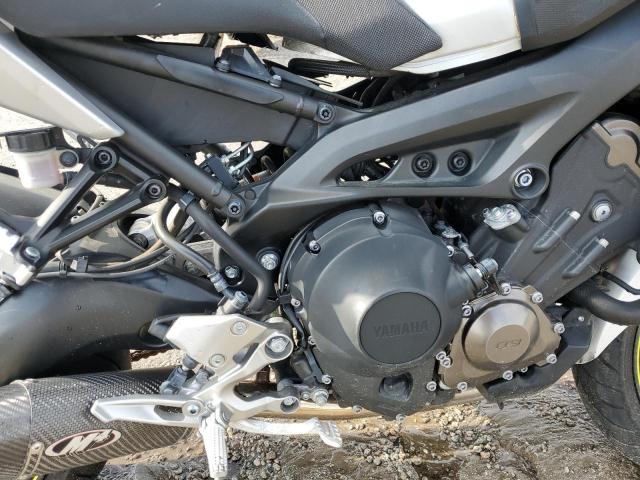 JYARN53E4HA002395 - 2017 YAMAHA FZ09 GRAY photo 11