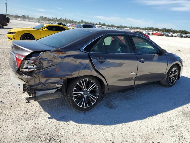 4T1BF1FK3FU044304 - 2015 TOYOTA CAMRY LE GRAY photo 3