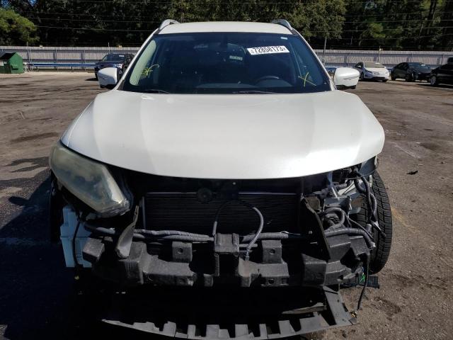 5N1AT2MTXFC795041 - 2015 NISSAN ROGUE S WHITE photo 5