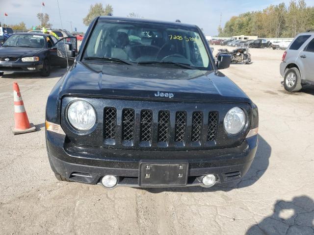 1C4NJRFB0HD180570 - 2017 JEEP PATRIOT LATITUDE BLACK photo 5