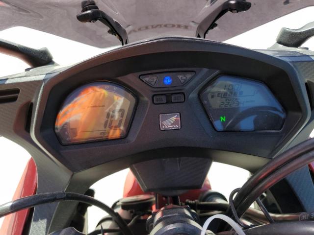 MLHRC7406J5400440 - 2018 HONDA CBR650 F RED photo 8