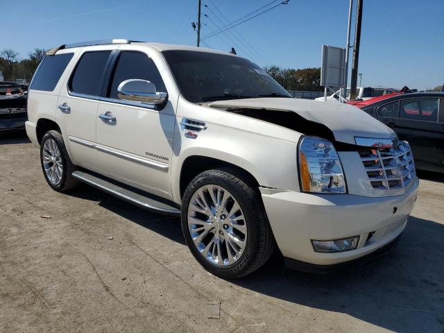 1GYS4BEF1DR230969 - 2013 CADILLAC ESCALADE LUXURY WHITE photo 4