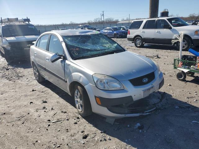 KNADE223096495295 - 2009 KIA RIO BASE SILVER photo 4