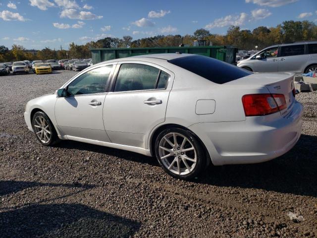 4A32B3FFXBE031081 - 2011 MITSUBISHI GALANT ES WHITE photo 2