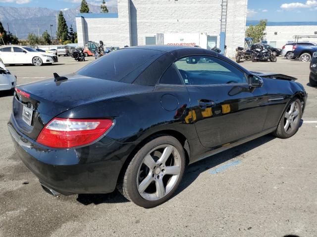 WDDPK4HA5CF035492 - 2012 MERCEDES-BENZ SLK 250 BLACK photo 3