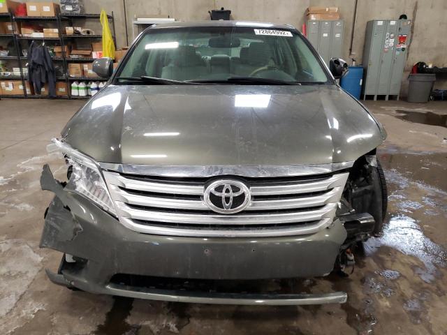 4T1BK3DB9BU424705 - 2011 TOYOTA AVALON BASE 灰色 照片 5