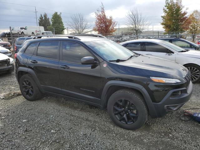 1C4PJMBS5HW658374 - 2017 JEEP CHEROKEE TRAILHAWK BLACK photo 4