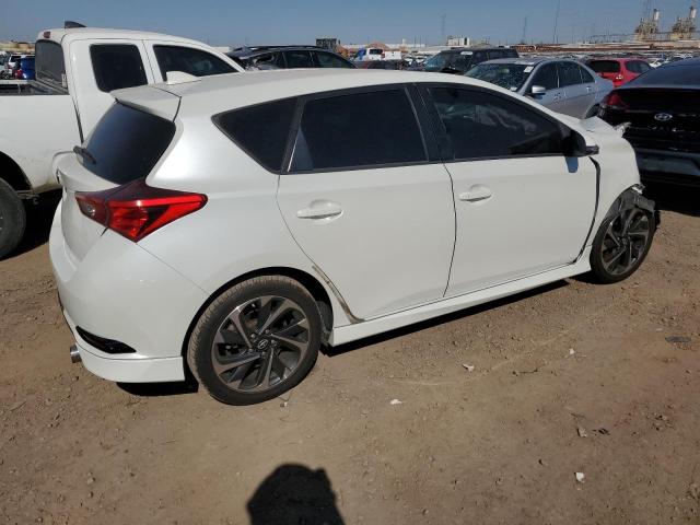 JTNKARJE9GJ512361 - 2016 TOYOTA SCION IM WHITE photo 3