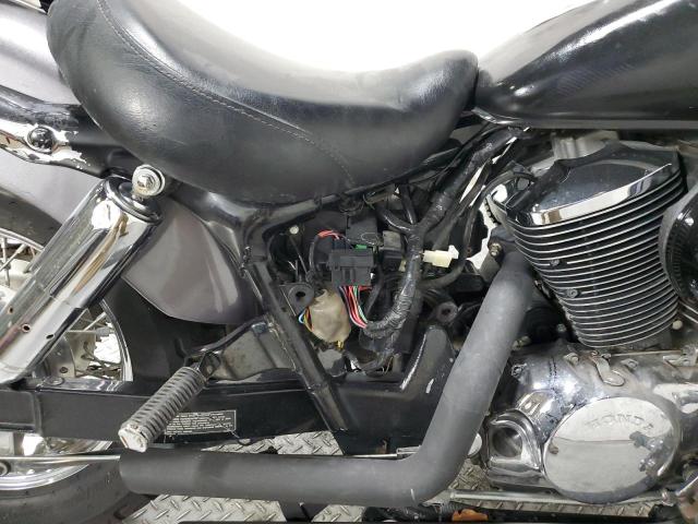 JH2RC44333M703963 - 2003 HONDA VT750 CDA 黑色 照片 11