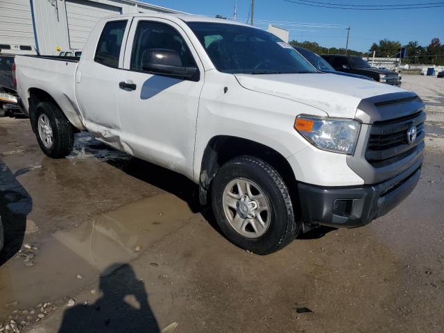 5TFUW5F1XHX602680 - 2017 TOYOTA TUNDRA DOUBLE CAB SR/SR5 WHITE photo 4