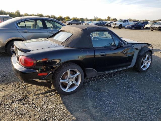 JM1NB353X30301710 - 2003 MAZDA MX-5 MIATA BASE BLACK photo 3