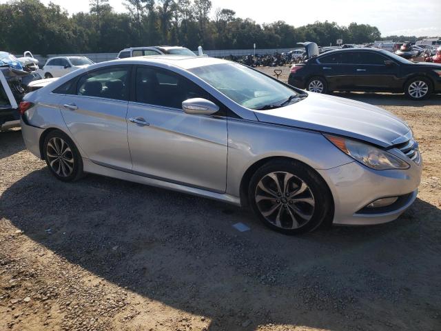 5NPEC4AC9EH816423 - 2014 HYUNDAI SONATA SE SILVER photo 4