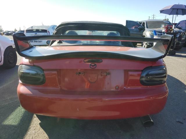 JM1NB353430303954 - 2003 MAZDA MX-5 MIATA BASE RED photo 6