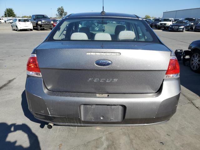 1FAHP3EN0AW297067 - 2010 FORD FOCUS S GRAY photo 6