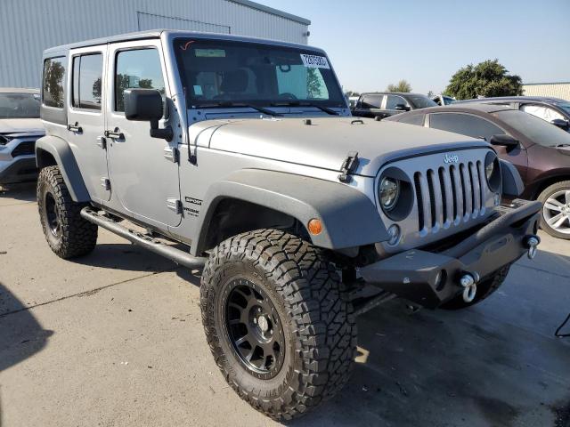 1C4BJWDG7HL753387 - 2017 JEEP WRANGLER U SPORT SILVER photo 4