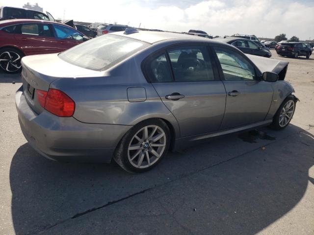 WBAPH77539NL85083 - 2009 BMW 328 I GRAY photo 3