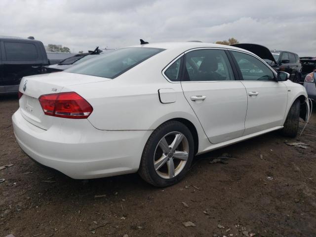 1VWAS7A30FC111569 - 2015 VOLKSWAGEN PASSAT S WHITE photo 3